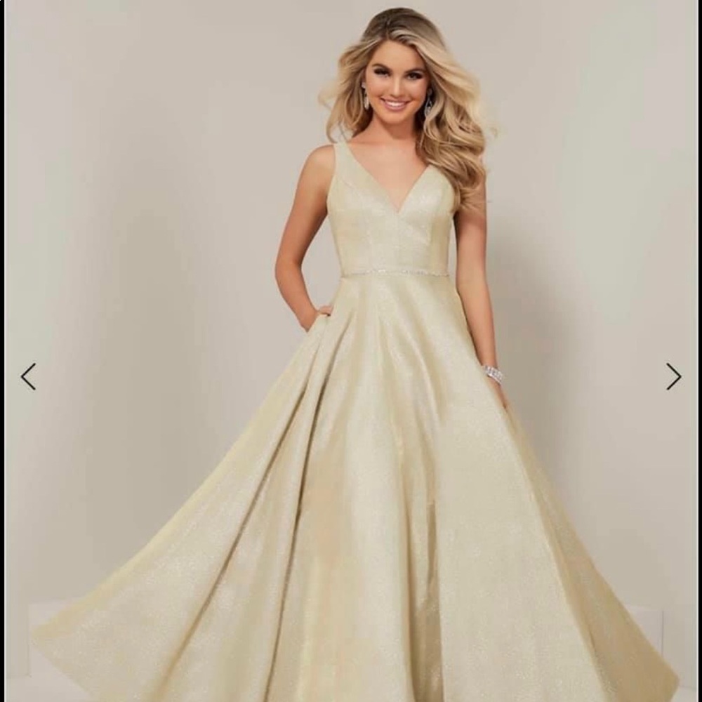 Tiffany Grad Dress